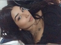 Salome_Graay's Offline Chat Room