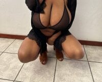 Queenboobs61's webcam live show