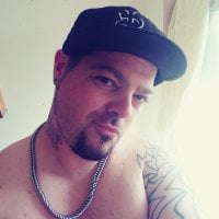 KingCunnalingus' Offline Chat Room