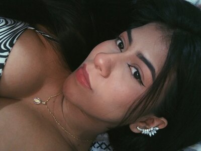 violeta_kg16 🖊 naked webcam chat