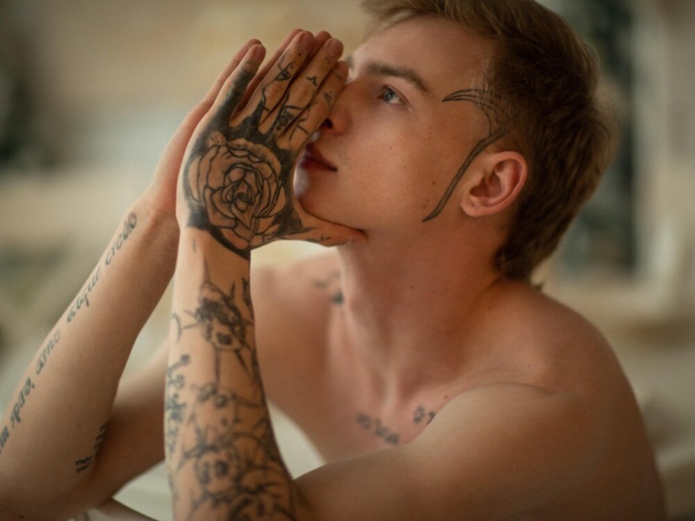 callmealexthx profile