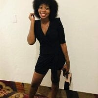 AfricanAss01's Offline Chat Room