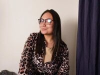 sarita_thomson's Offline Chat Room