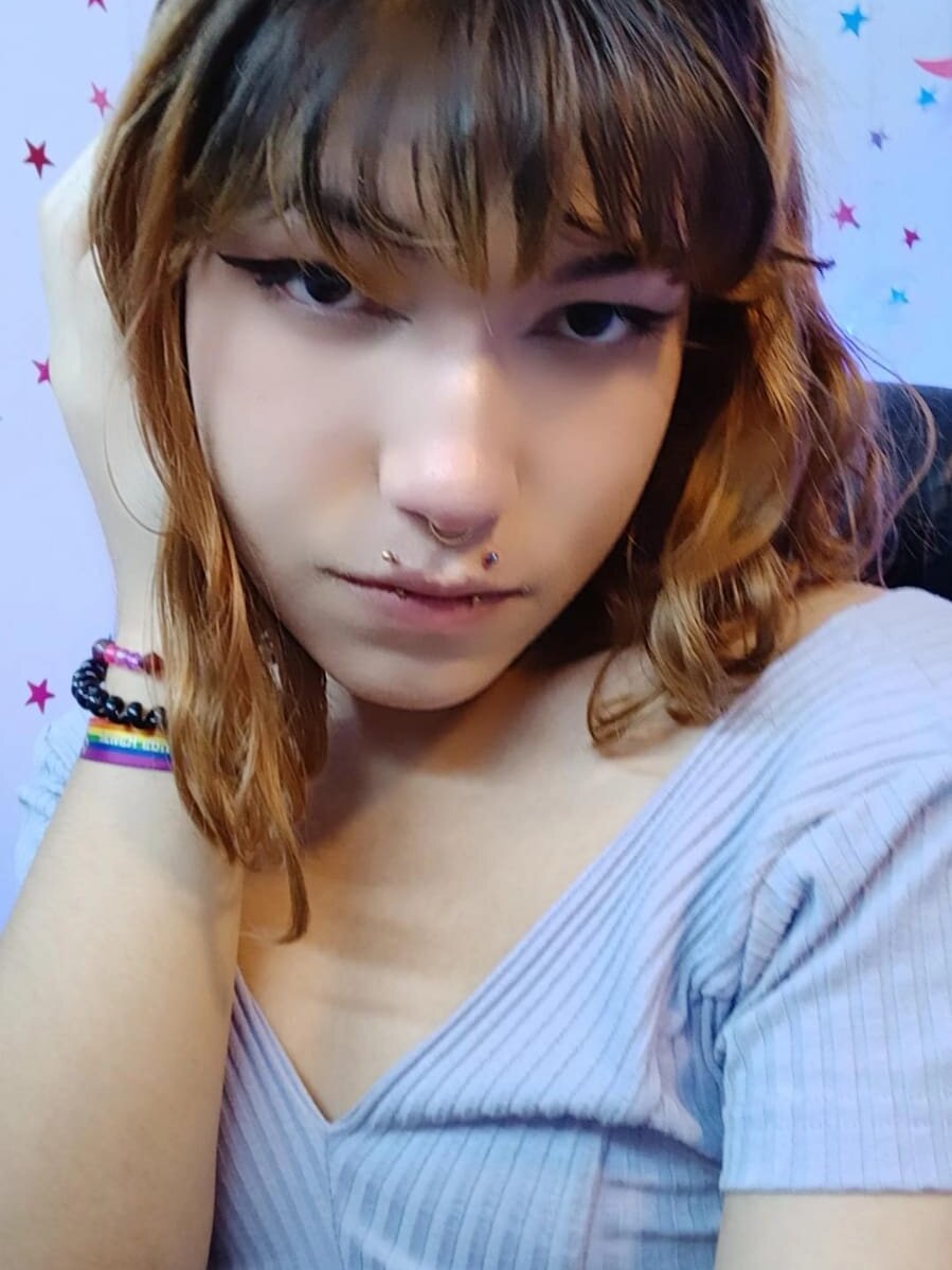 christina_vamp1 profile