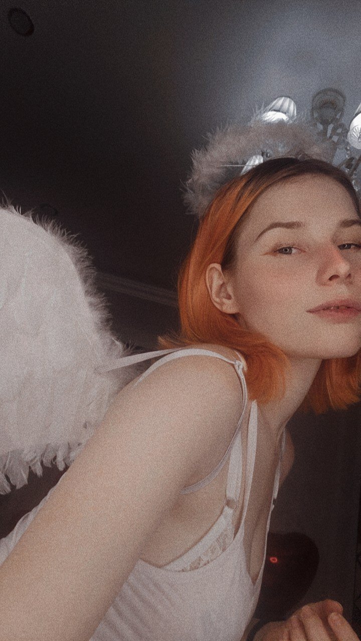 Eva_Hayes3