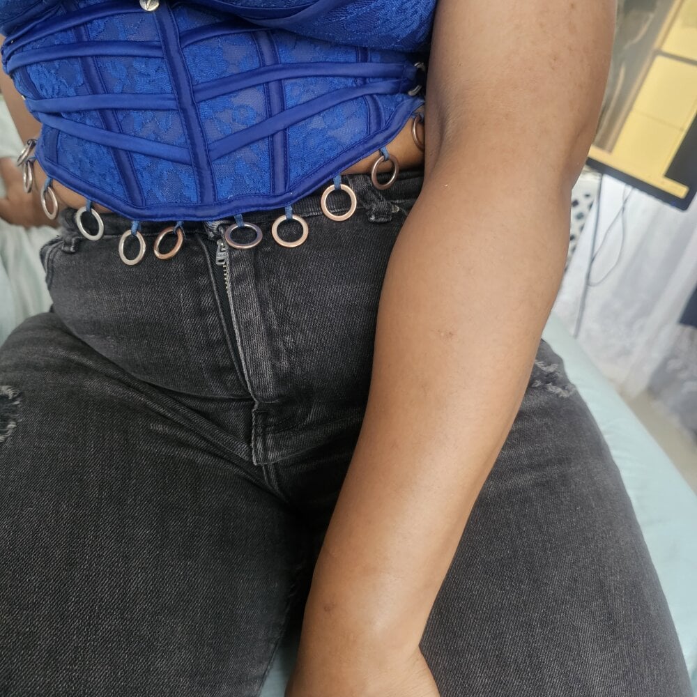 stripchat pink-1 webcam profile pic via sexchat-joy.com