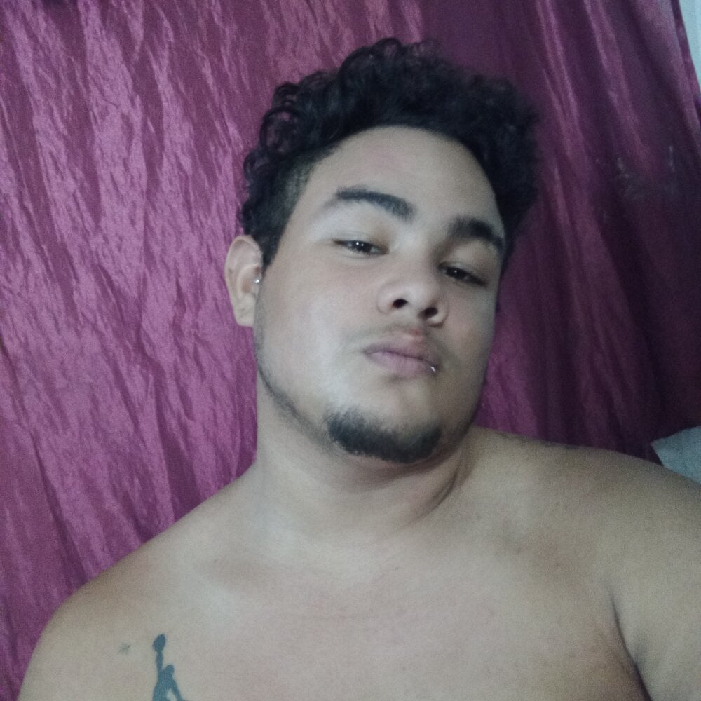 Hades_66_69's Offline XXX Chat