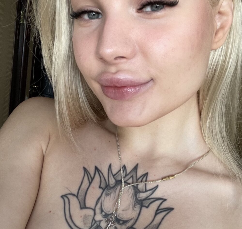 sweeet_barbie from stripchat