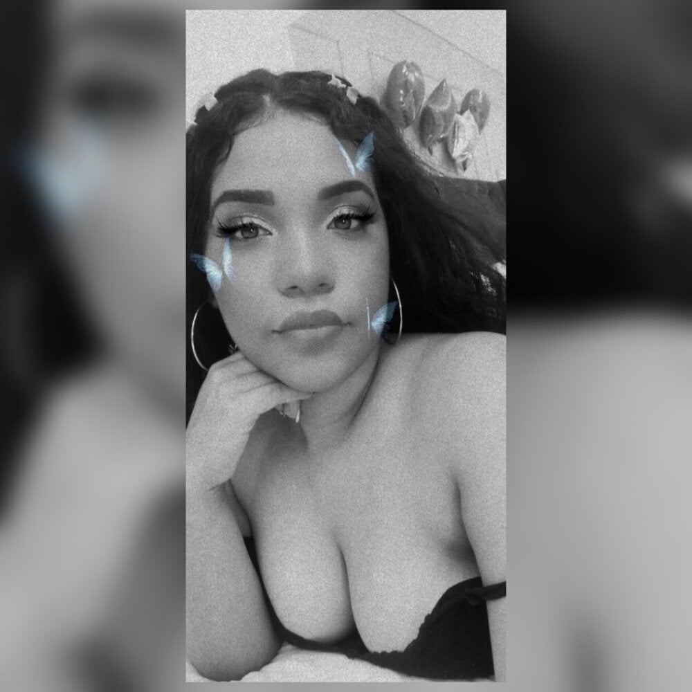 Live sex webcam photo for BriannaTurner #290259659