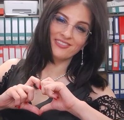 classyladyrellax on StripChat