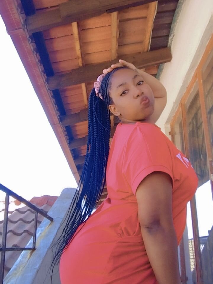freakynonny from stripchat