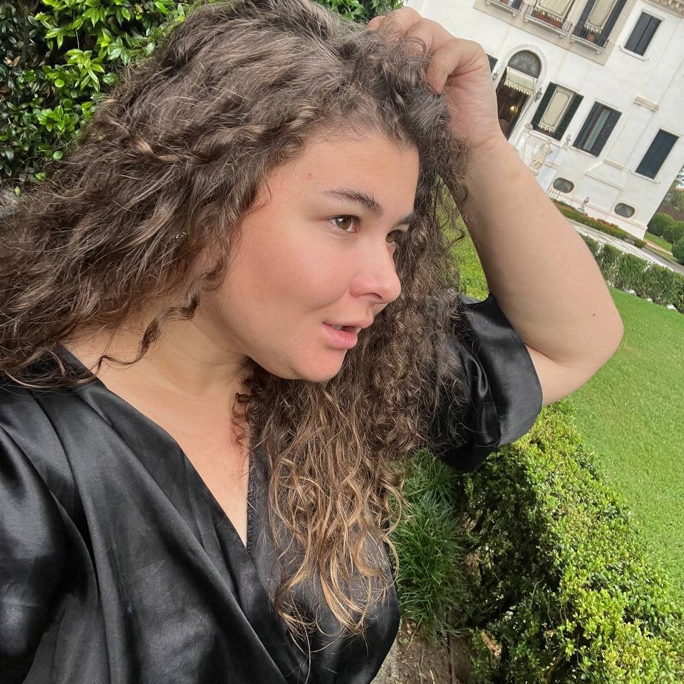 Live sex webcam photo for Curly___Sue #289952162