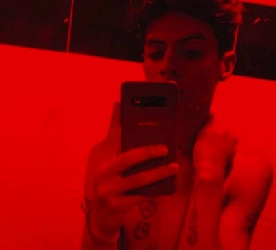 eithan_g from stripchat
