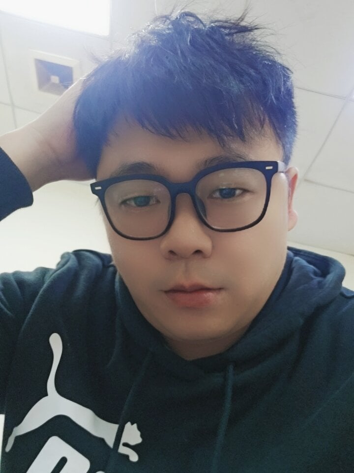 sansuijiuhenshuai 离线XXX聊天