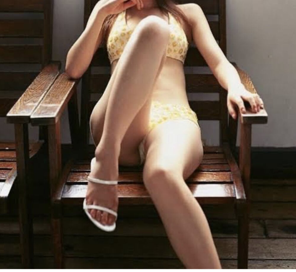 Mia_2022's chat room