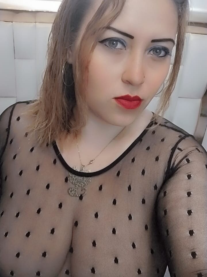 Live sex webcam photo for Soofhiaa_R #289902762