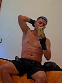 s1m0n18's webcam live show