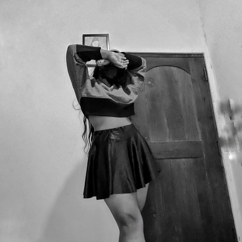 elivecams.com sexytatoo3 livesex profile in lesbian cams