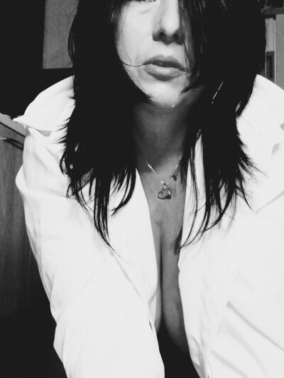 Naughty_Leyla