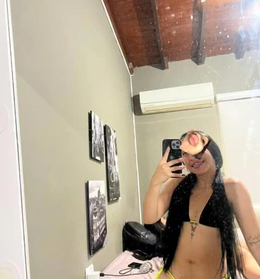 Sex_Princesses_'s Offline XXX Chat