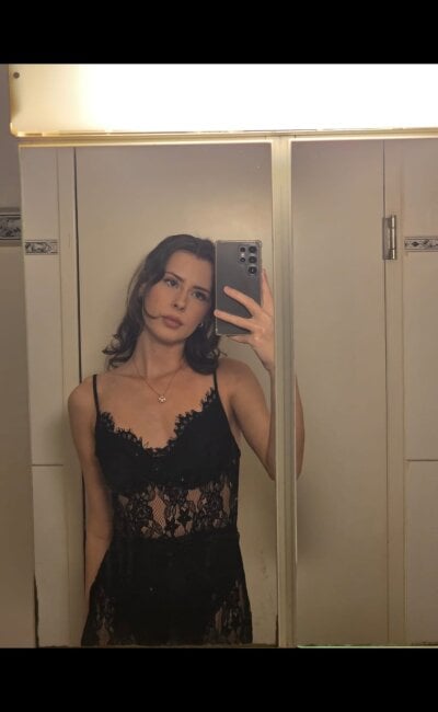 AmberBloomX's Offline XXX Chat