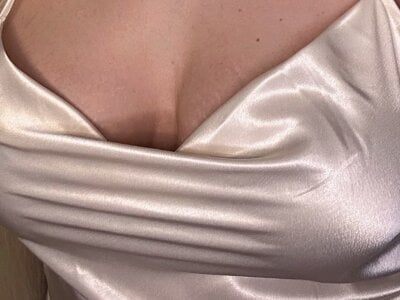 _Baileys_ Female Dildo Live Cam Sex