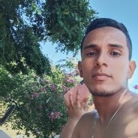غرفة دردشة quemasmorpues دون اتصال