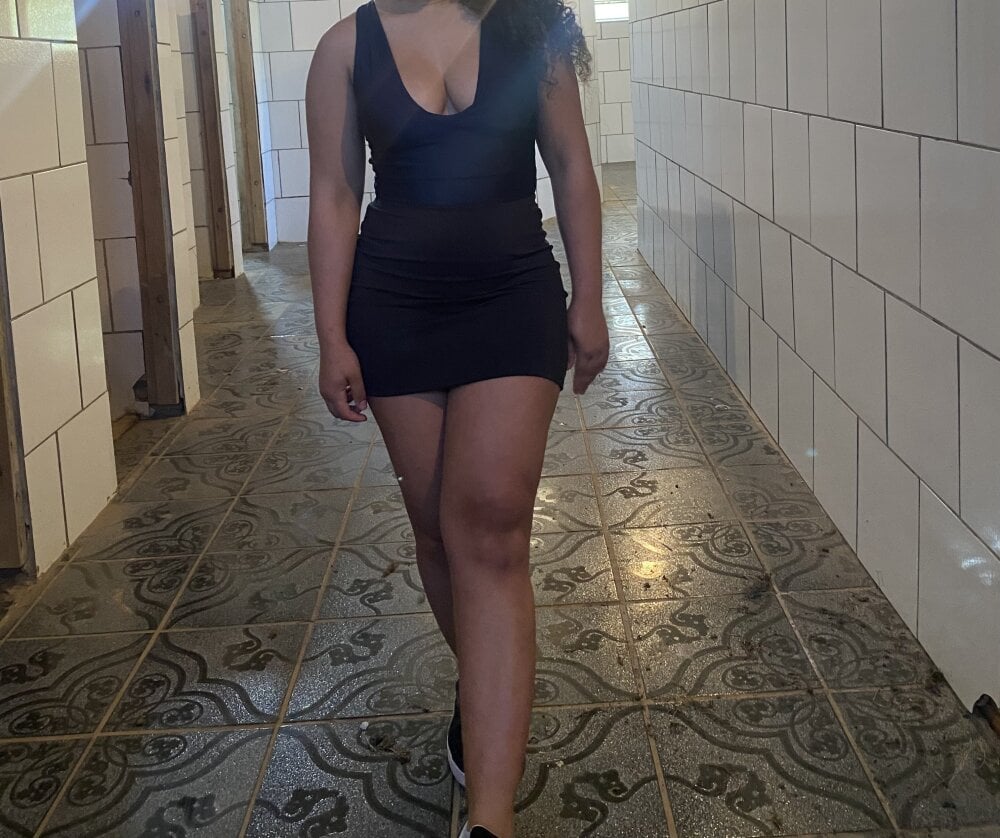 stripchat jusantos270703 webcam profile pic via sexcam3d.net