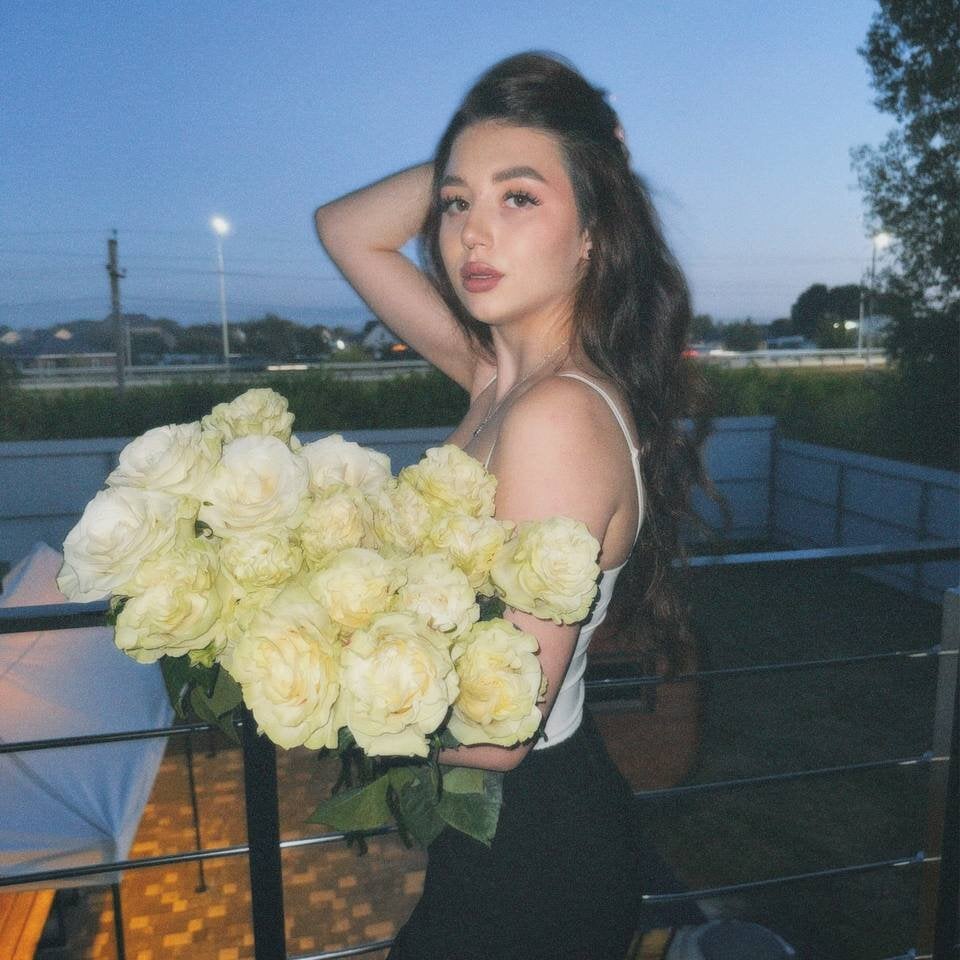 sleekcams.com lolly_lipsy livesex profile in spanish cams