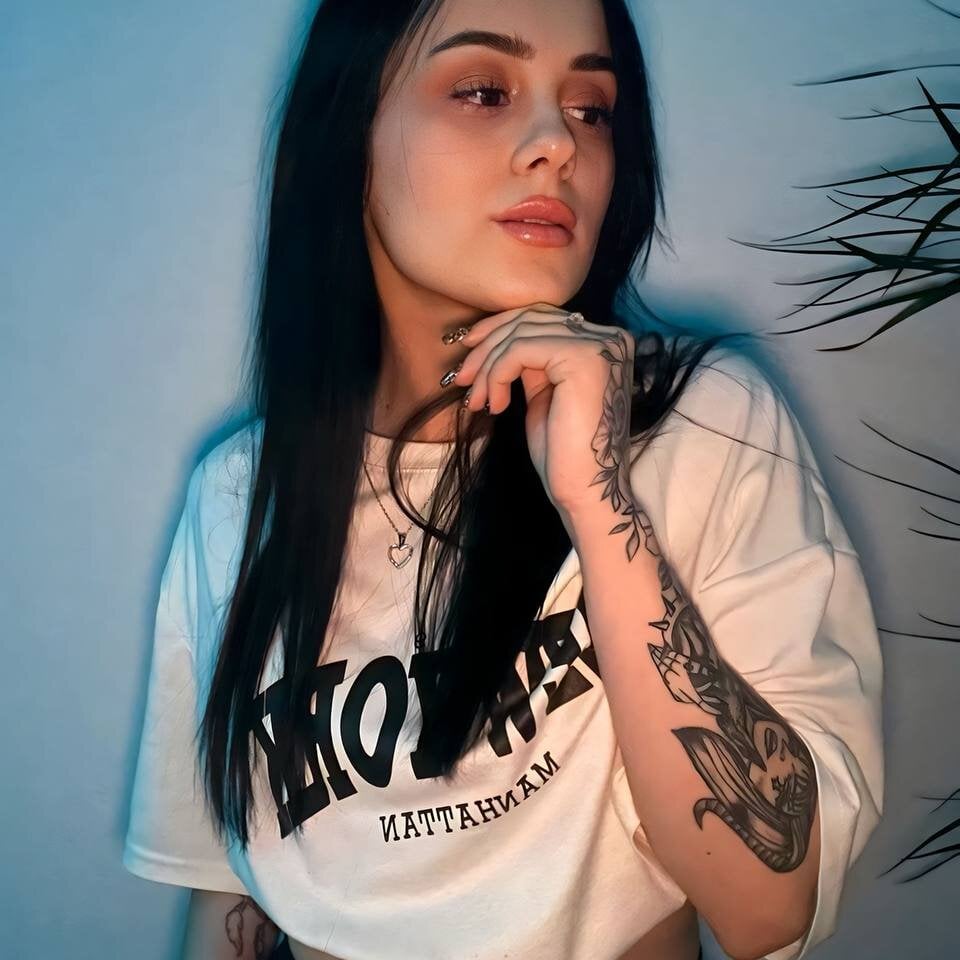 Erika_Ray profile