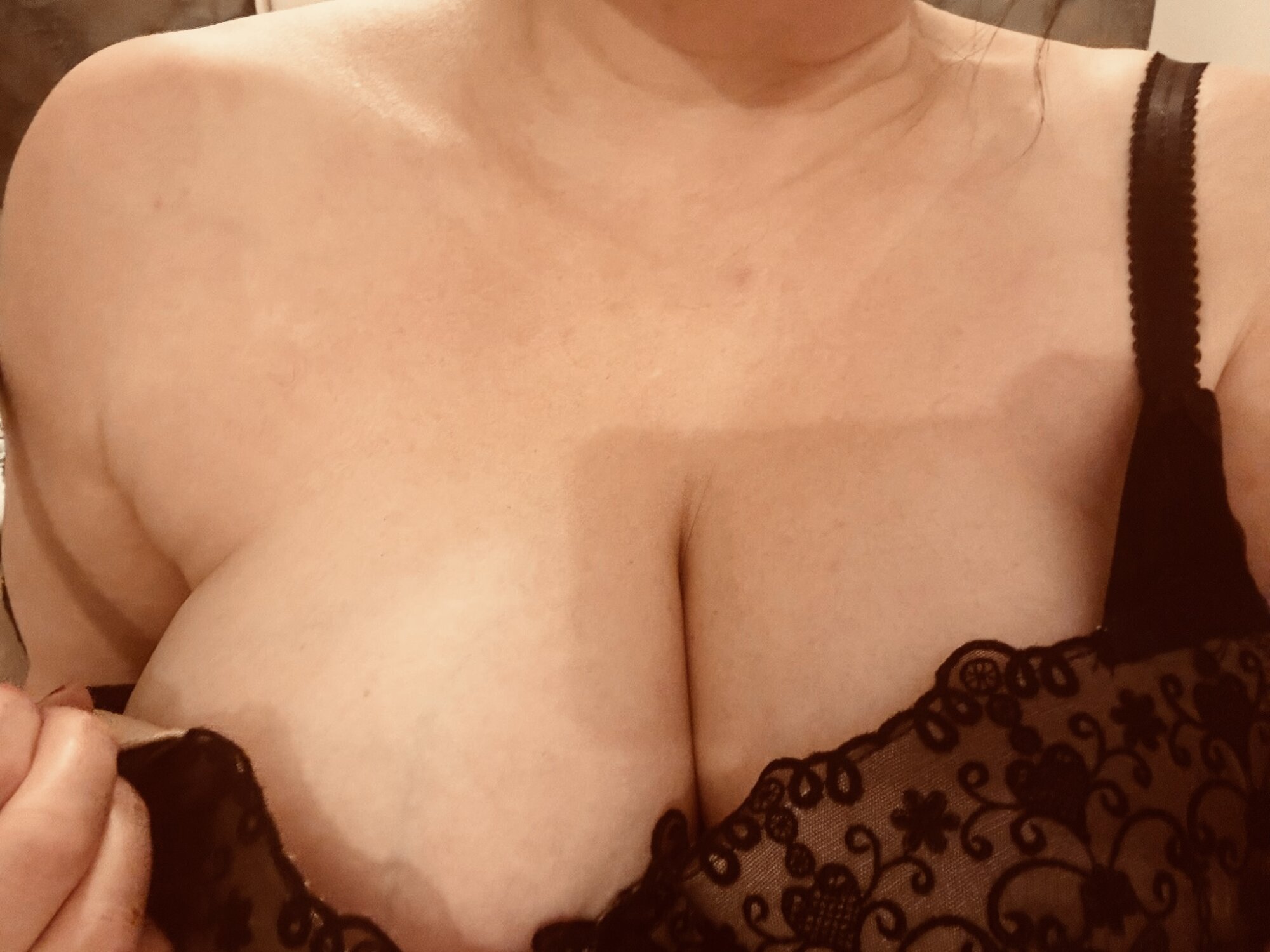 Curvy_ArianaX