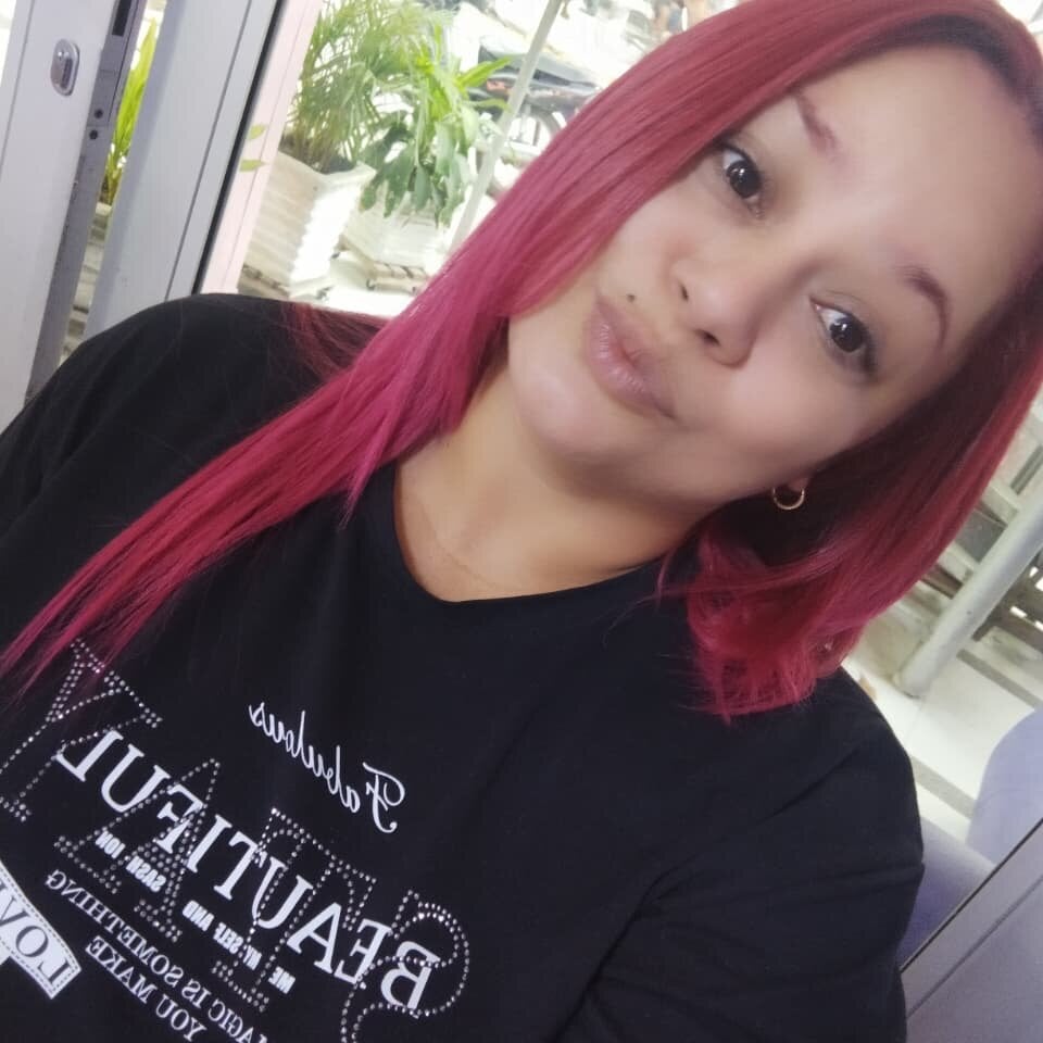 red_hot_milf69 from stripchat