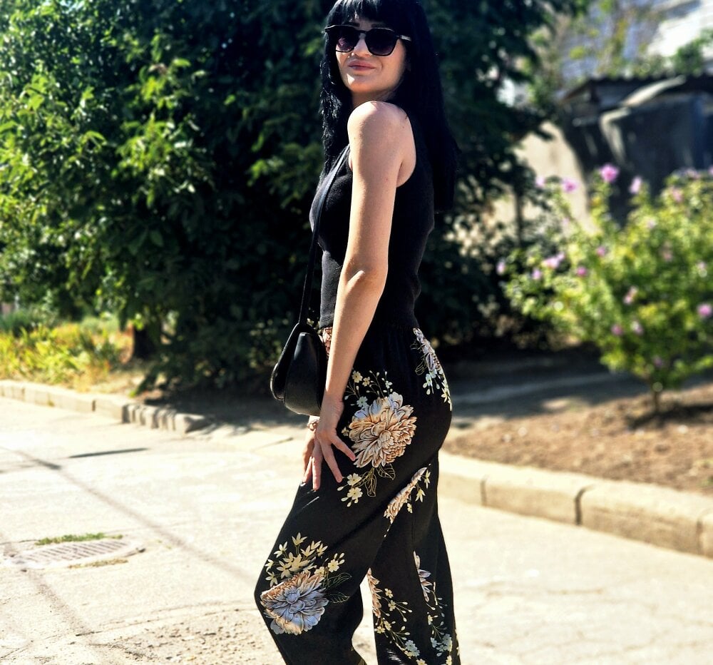 MilaVelvet profile