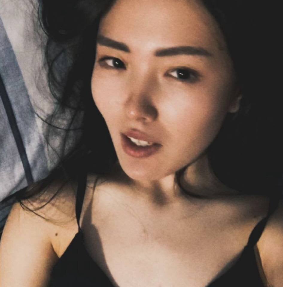 mega-camsex.com moonysplotch livesex profile in athletic cams