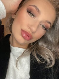 Irishivyxx Adlı Modelin Çevrimdışı Sohbet Odası
