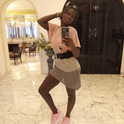Ebony_villiet - Stripchat Young Romantic Girl 