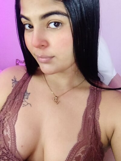 ZahraaKim 🤶 free naked chat