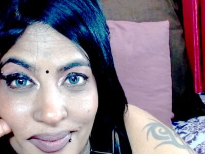naked video chat Indiancatz2