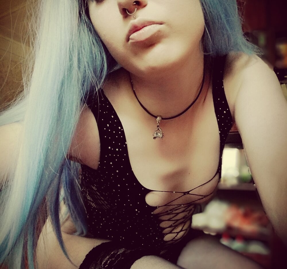 Lettyblack1997's Offline XXX Chat