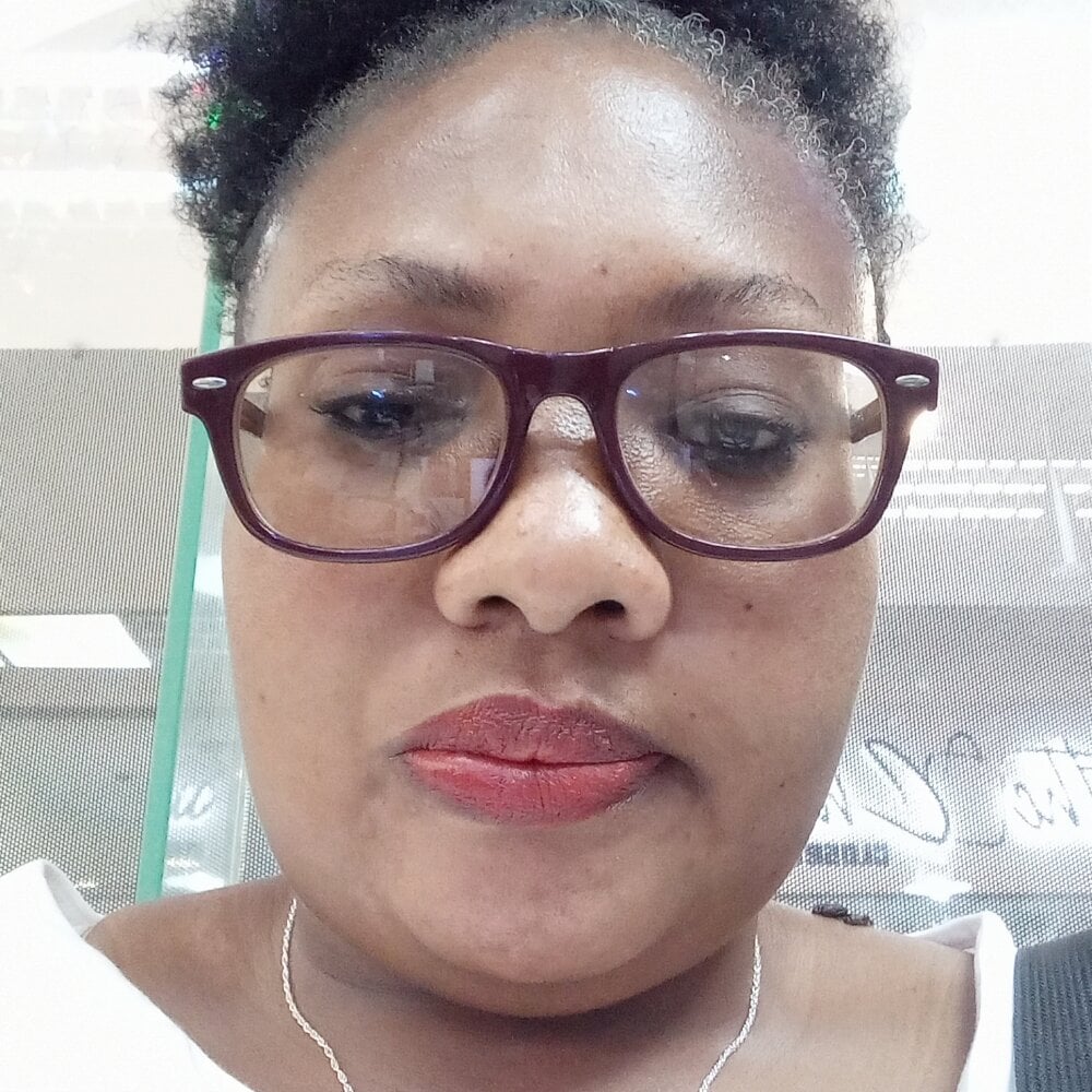 watchgirlcam.com yellow_bone livesex profile in called-the-paradise-island cams