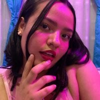 lornaa_mia's Offline Chat Room