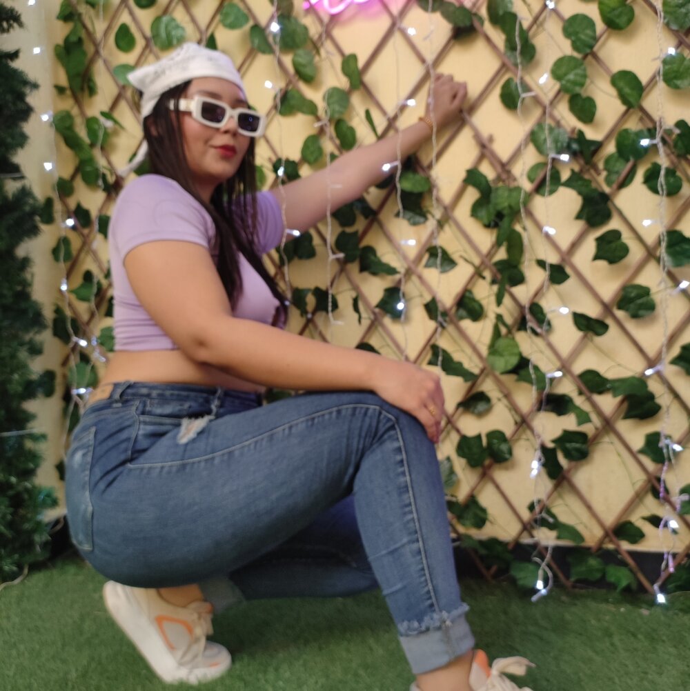 FIORELLY 🈚 live online cam