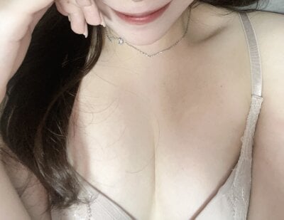 Erika95's Offline XXX Chat