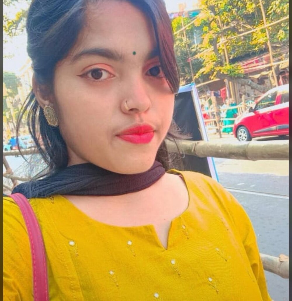 DiyaRoy49 live cam model at StripChat