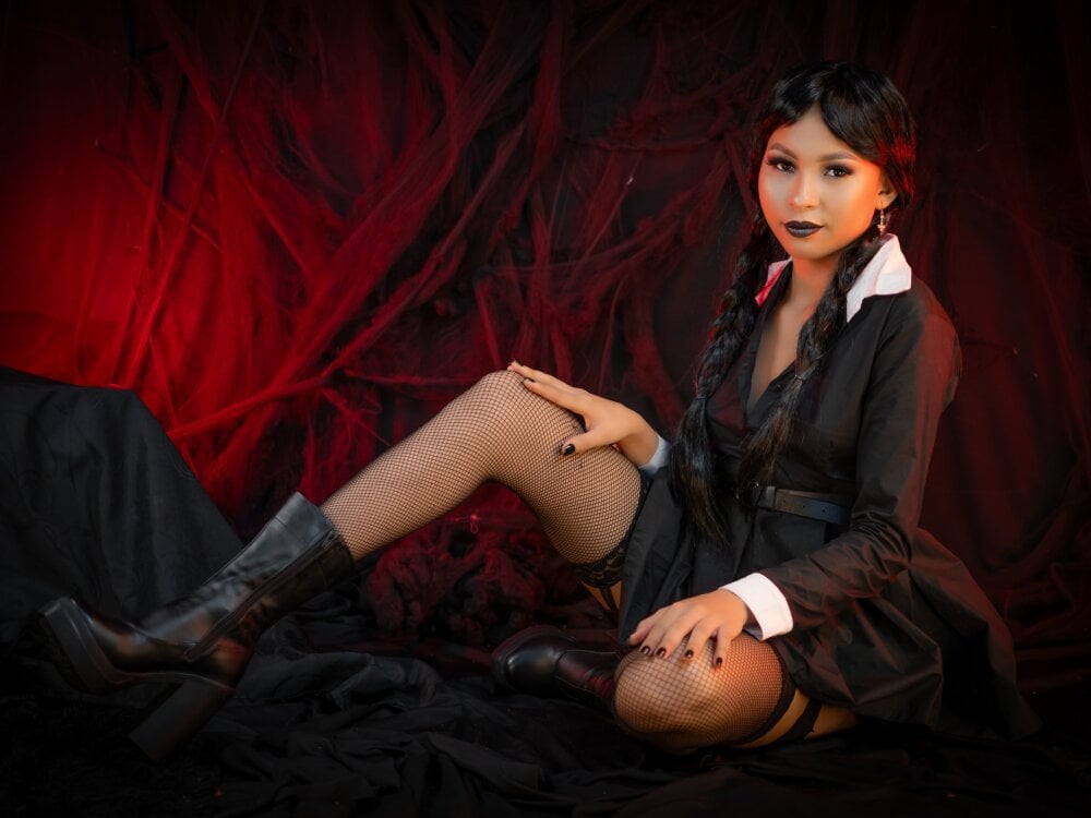 Live sex webcam photo for Heicy_ #290096083