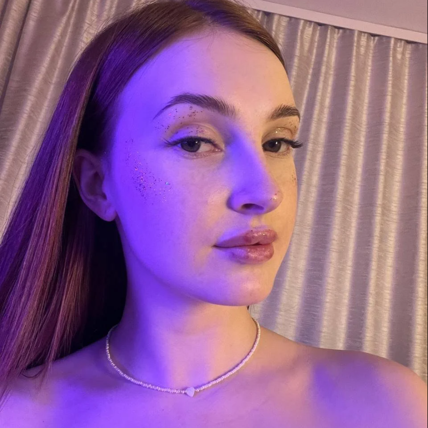 AllisonCatUwU nude on cam A