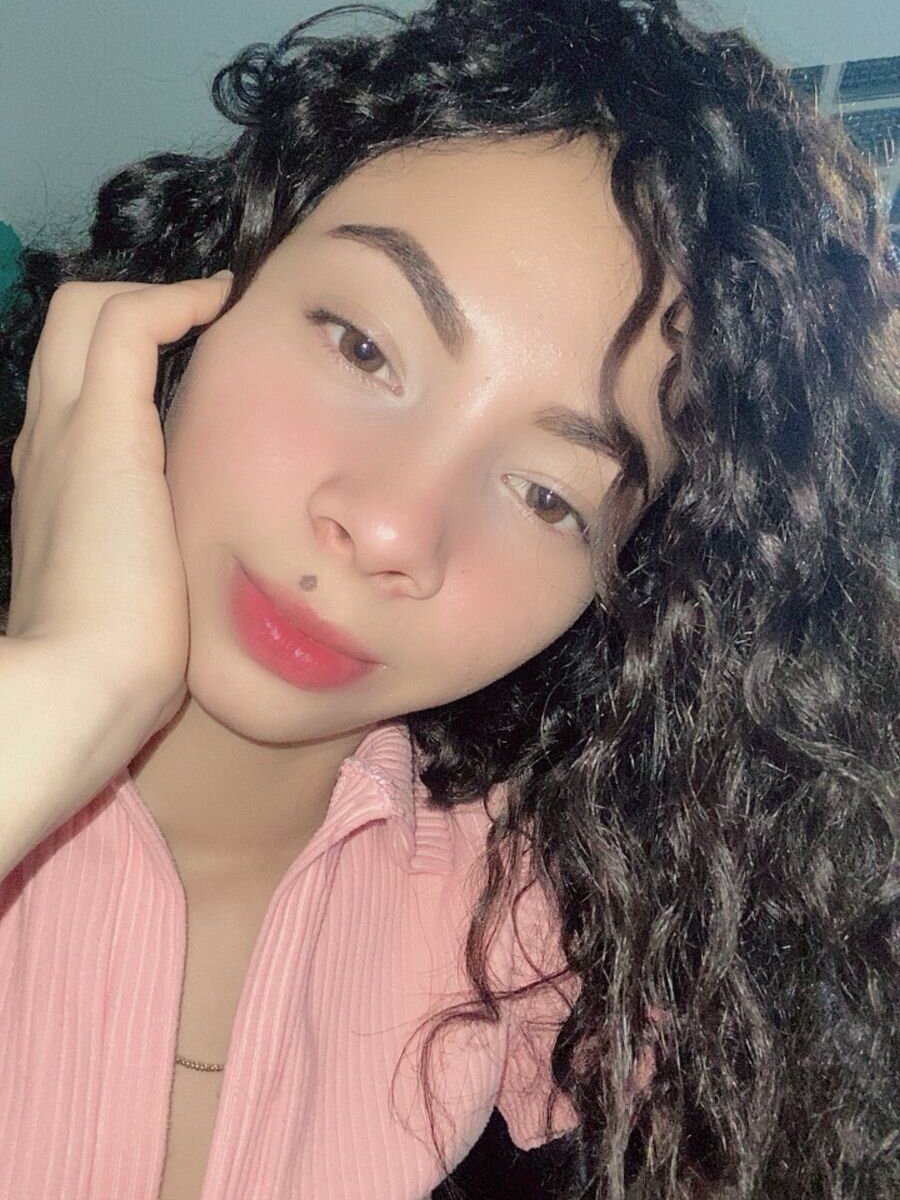 Live sex webcam photo for Camila_Anders #289938184