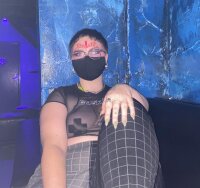 bigtiddiegothbxtch's Offline XXX Chat