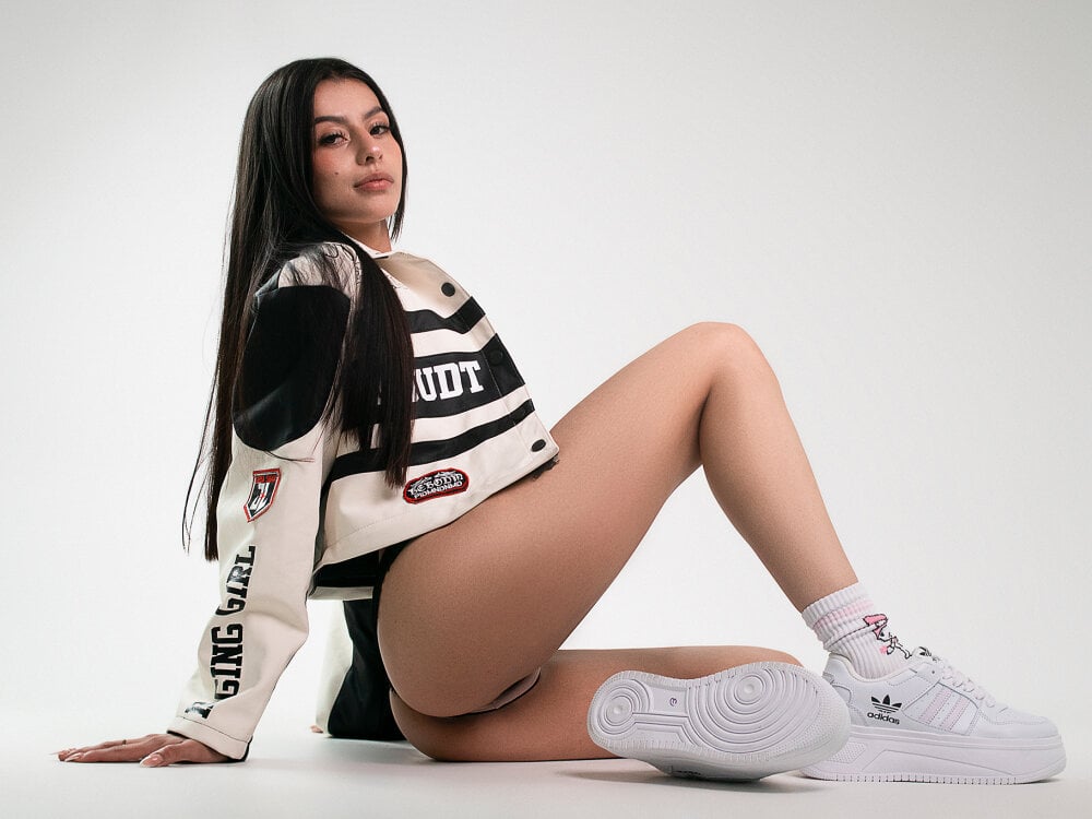 nattaly_adams_ profile