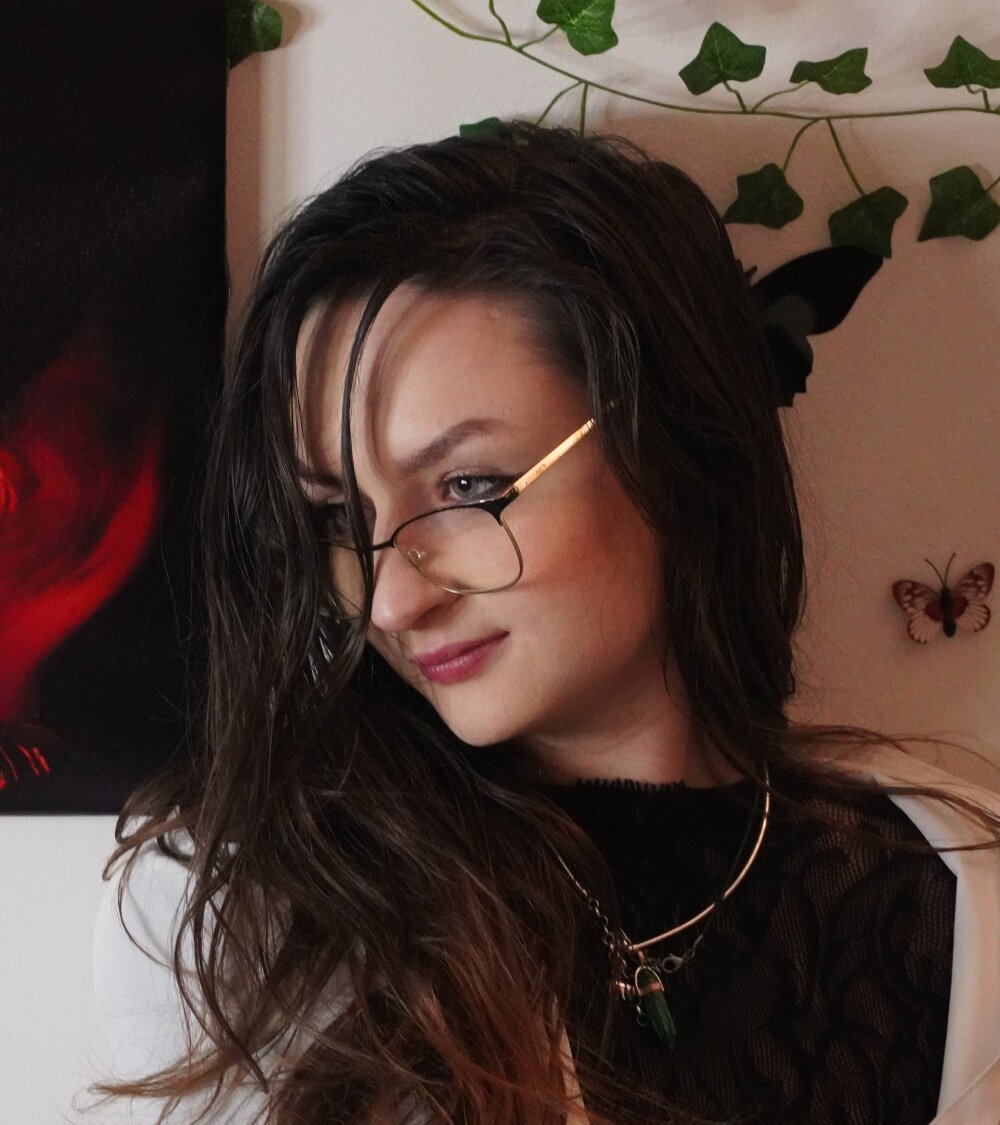 NaughtYHomemadE live cam model at StripChat